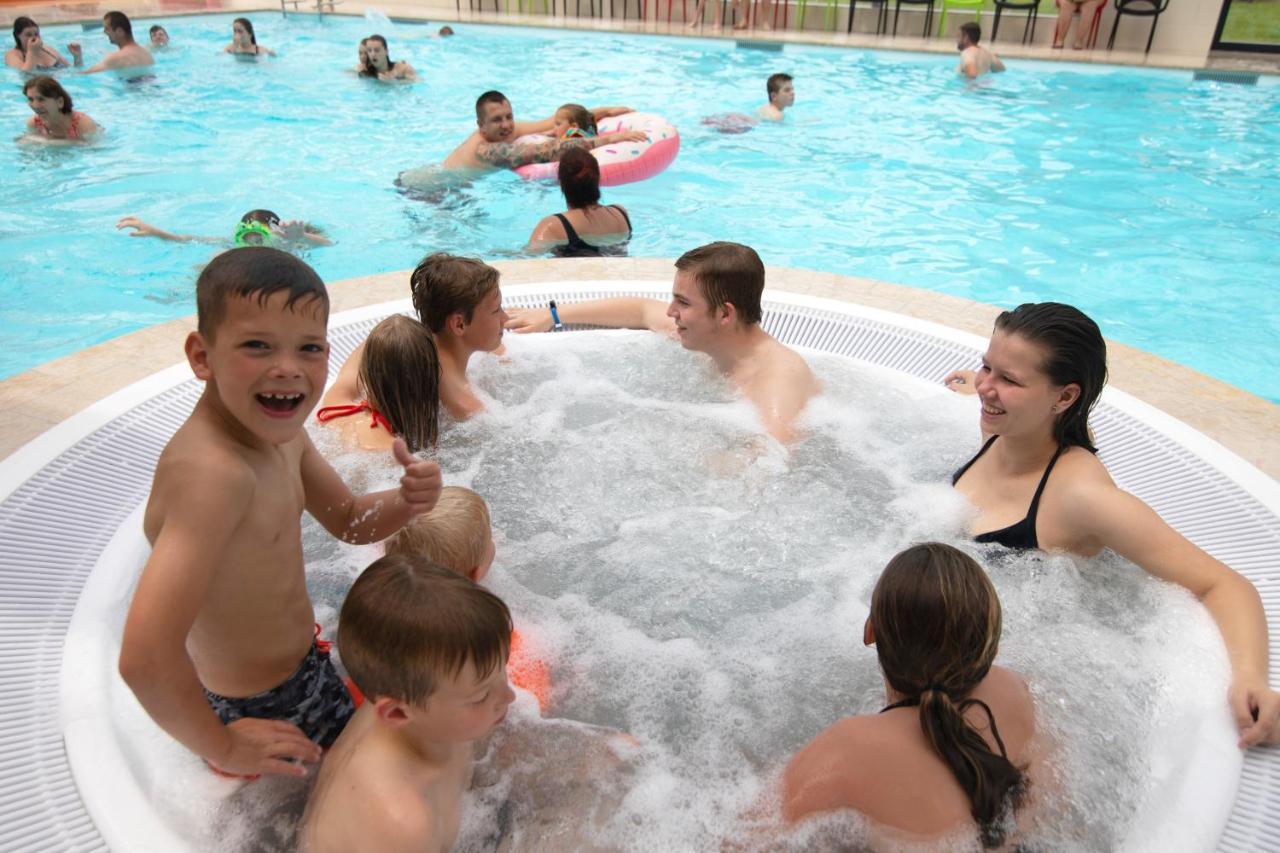 Camping Blauwe Meer Nv Hotel Lommel Luaran gambar